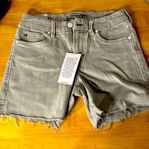 Gray, Dear John, Sz 25